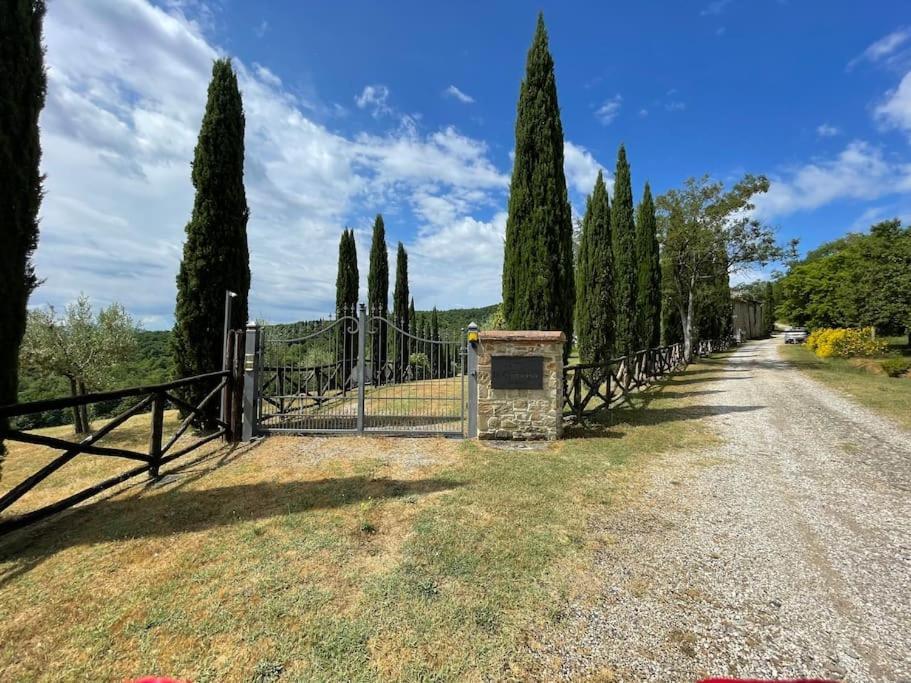 Luxury 1-Bedroom House With The Pool In Tuscany. Anghiari Bagian luar foto