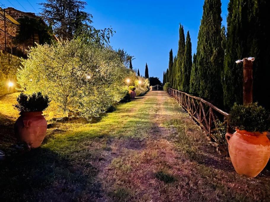 Luxury 1-Bedroom House With The Pool In Tuscany. Anghiari Bagian luar foto